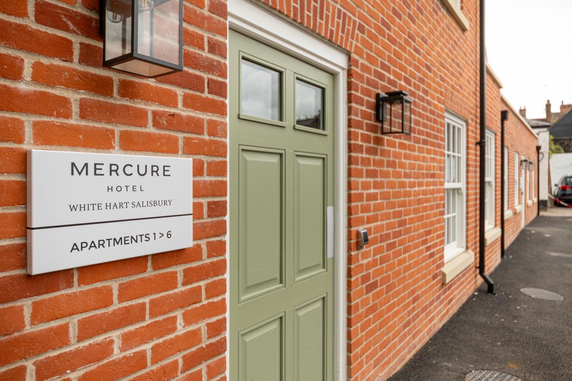 Mercure Salisbury White Hart Hotel & Apartments Exterior foto